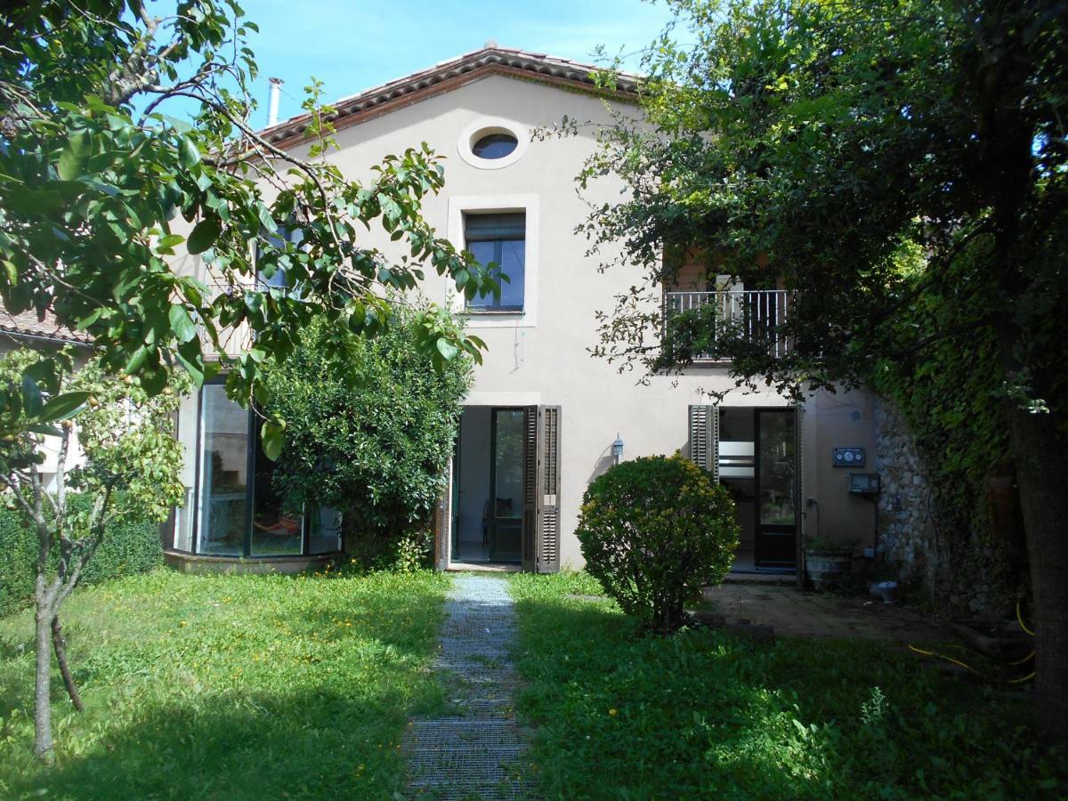 Ca'L Mossen Sant Joan de les Abadesses Exterior photo